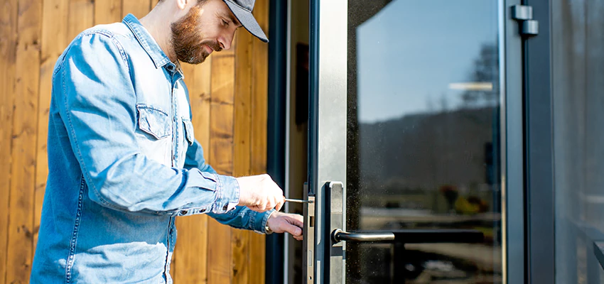 Frameless Glass Storefront Door Locks Replacement in Oroville, CA