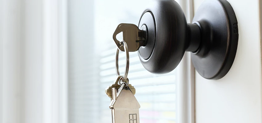 Bifold Door Knob Replacement in Oroville, California